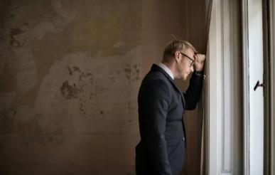 Kai organizaciją paliečia kolegos savižudybė: ką turi žinoti darbuotojai ir vadovai