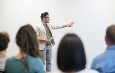 Stiprinamos sveikatinimo veiklos specialistų profesinės kvalifikacijos tobulinimo galimybės: patvirtintos 126 programos ir 866 renginiai